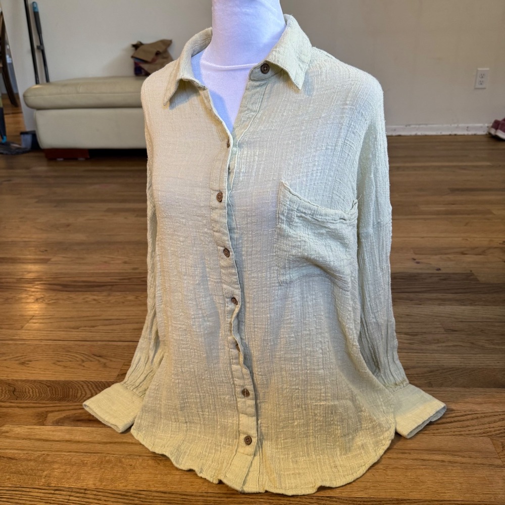 Free People We The Free Pale Green Gauze Button‎ Down Shirt Small S Oversized